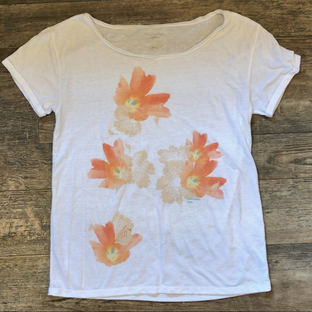 American Eagle T-shirt